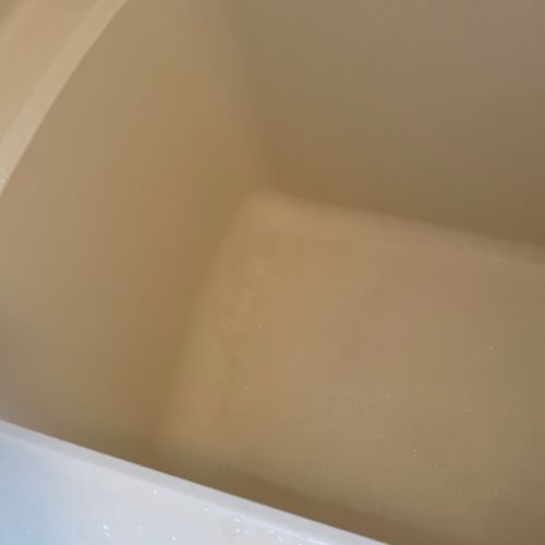bathtub-after-cleaning